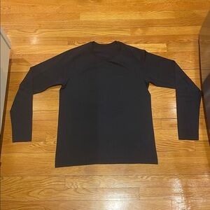 lululemon athletica Metal Vent Tech Long-Sleeve Shirt